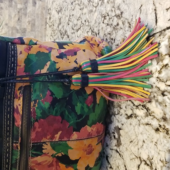 Patricia Nash Summer Evening Bloom Leather Tasseled Bag💐 - Picture 2 of 12